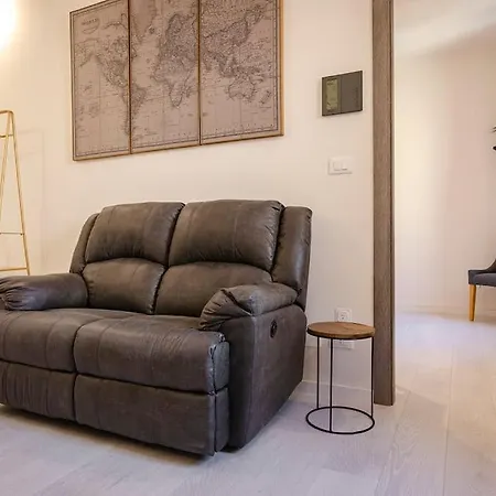 Appartamento Canonica Home, In The Heart Of The
