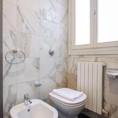 Canonica Home, In The Heart Of The Appartamento